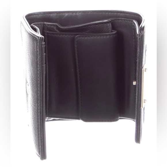 Chanel Quilted Pattern Compact Wallet - Picture 4 of 4